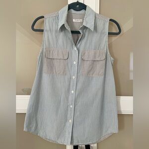 Equipment Sleeveless Slim Signature Stripe Blouse - Size XS